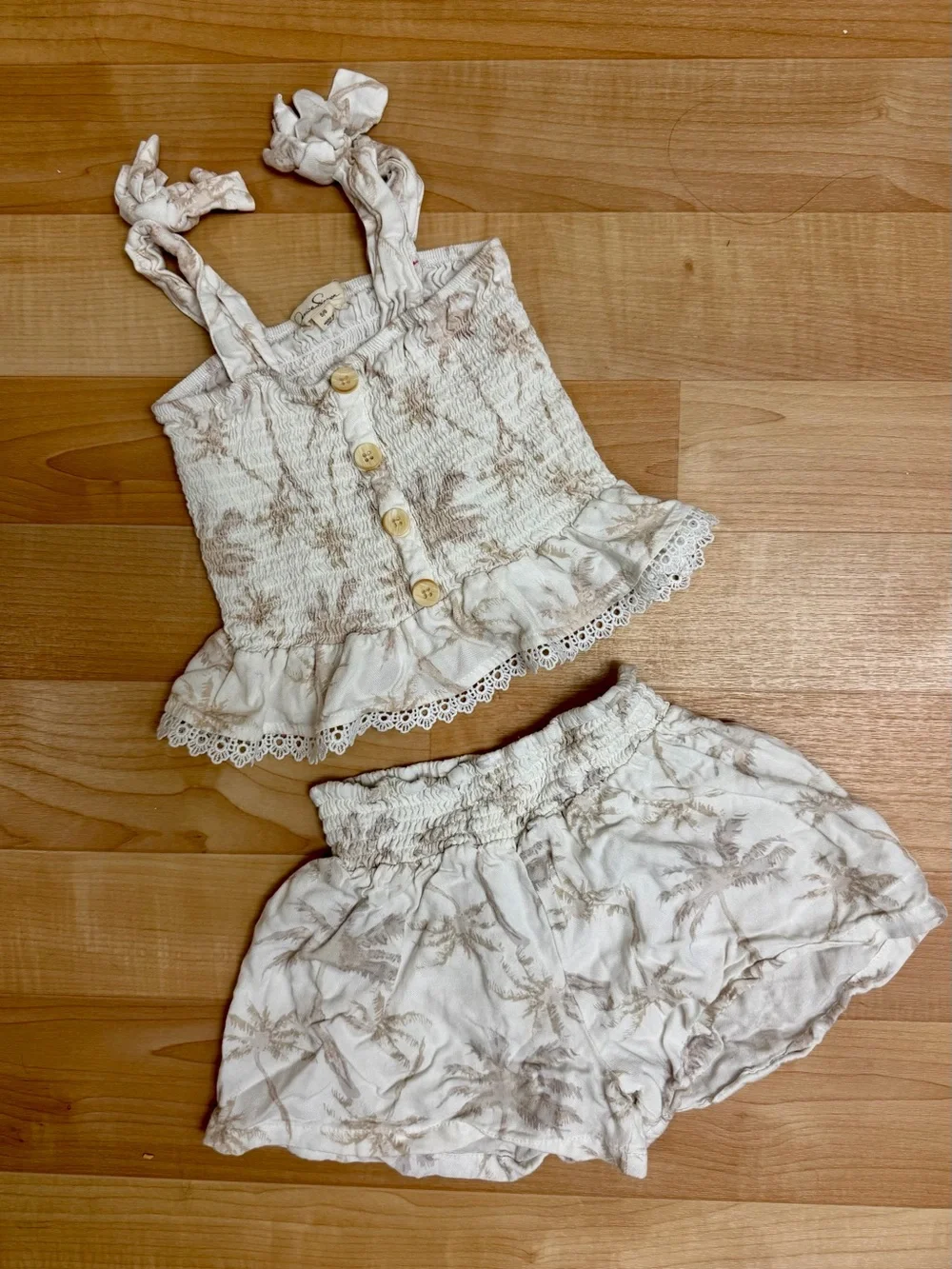 Jessica Simpson Girls Smocked Palm Print Top & Shorts Set 5/6